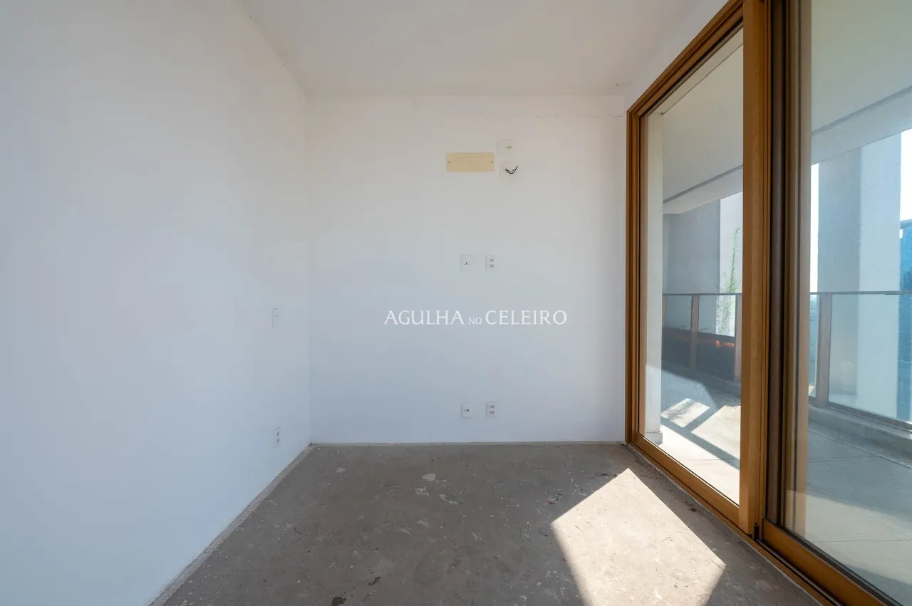 Apartamento Duplex á Venda em Itaim Bibi – 22418