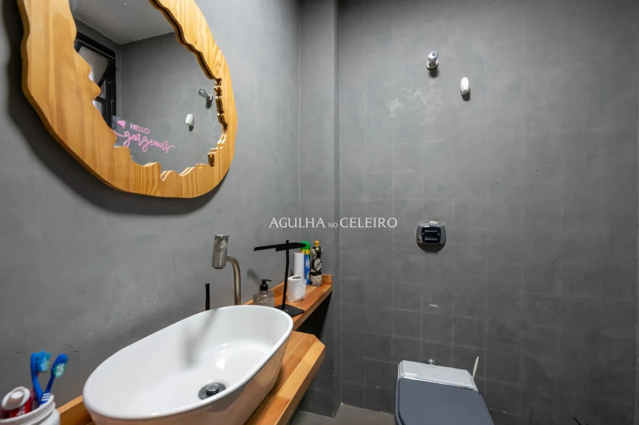 Casa espaçosa com piscina à venda em Alto de Pinheiros – 22479
