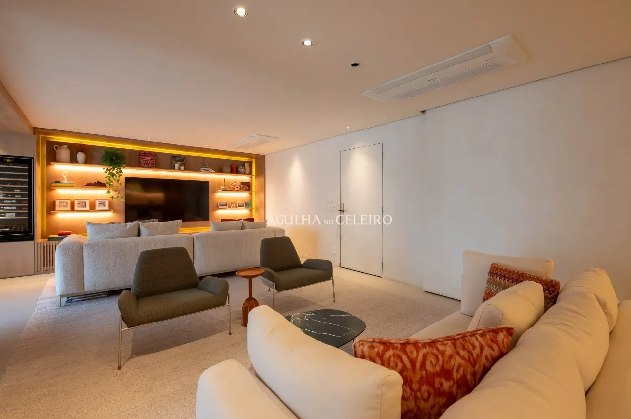 Apartamento lindo Para venda ou locação em Moema – 22698