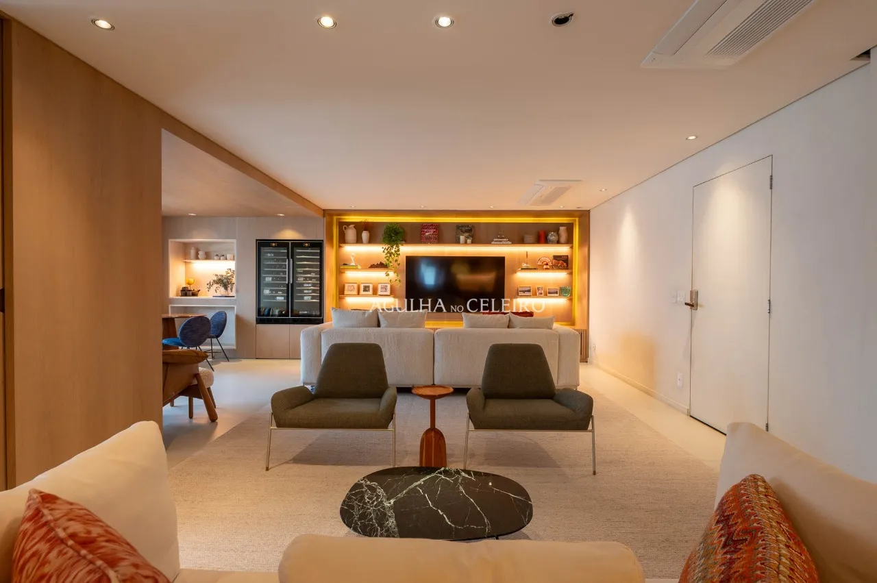 Apartamento lindo Para venda ou locação em Moema – 22698