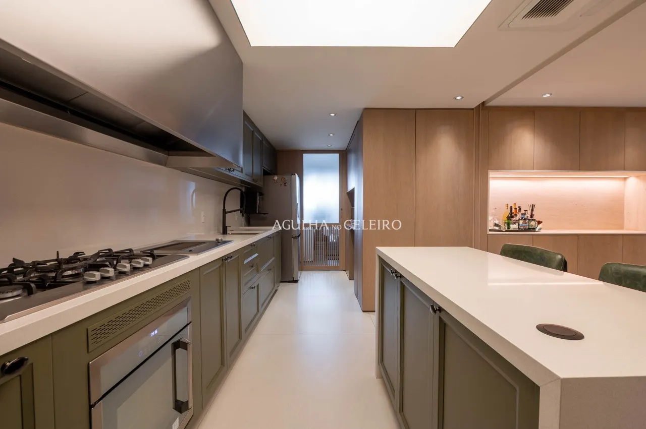 Apartamento lindo Para venda ou locação em Moema – 22698