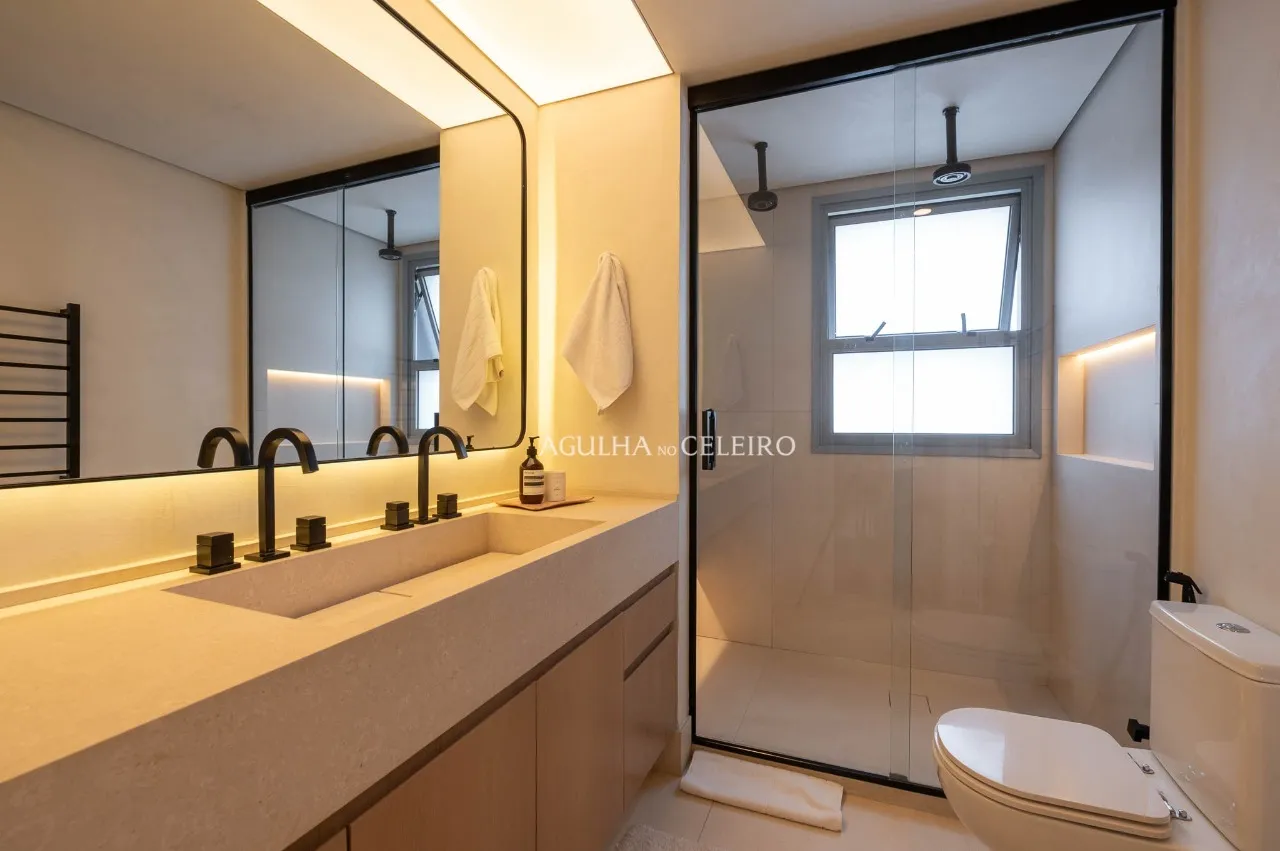 Apartamento lindo Para venda ou locação em Moema – 22698