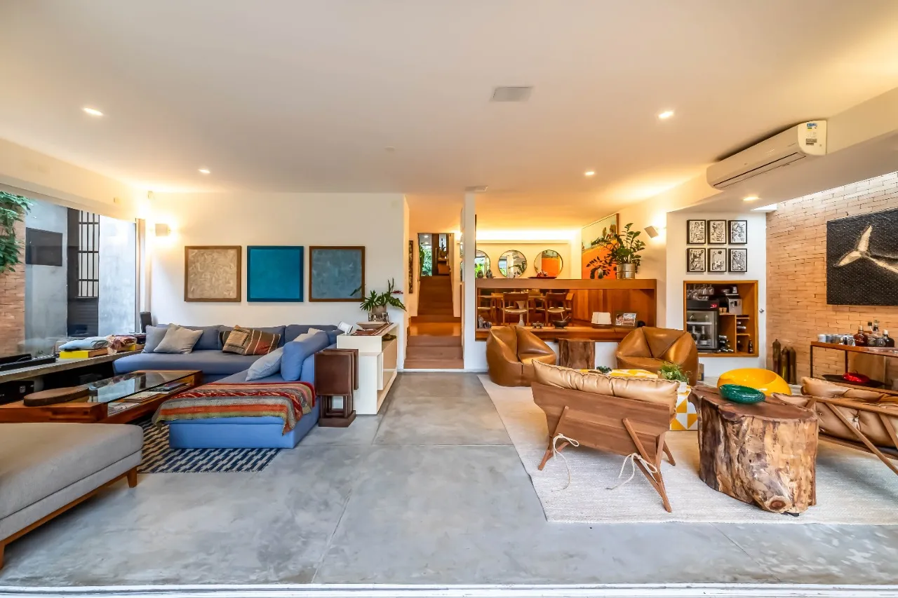 Casa em rua fechada com rooftop, jardim tropical e cozinha integrada, no Alto de Pinheiros. – 22761