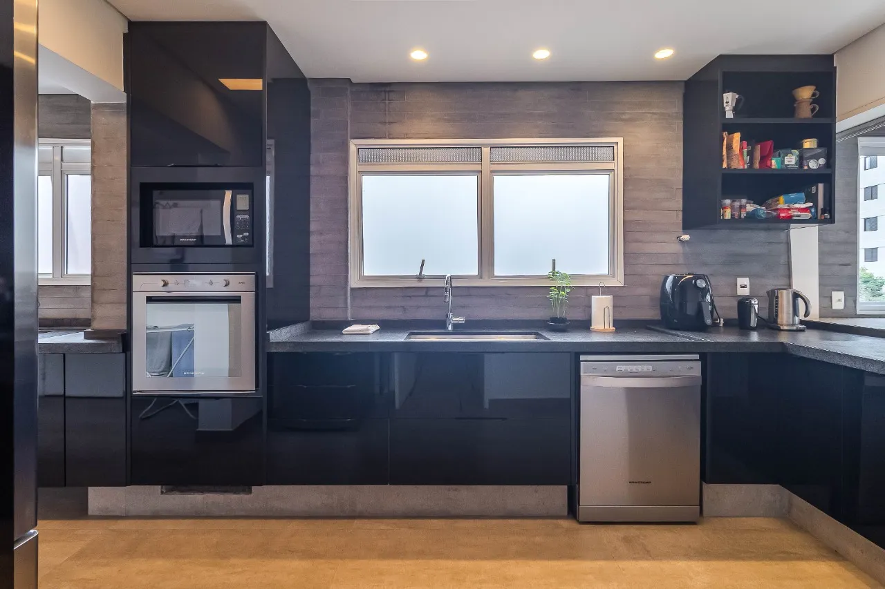 Apartamento charmoso, com reforma excelente e janelas piso-teto, no melhor da Vila Olímpia. – 22762