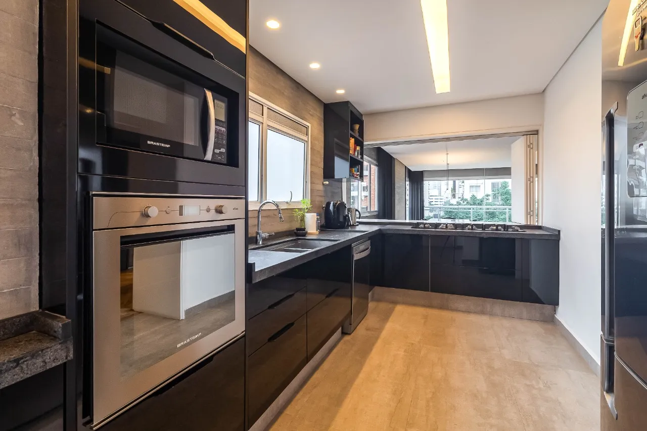 Apartamento charmoso, com reforma excelente e janelas piso-teto, no melhor da Vila Olímpia. – 22762