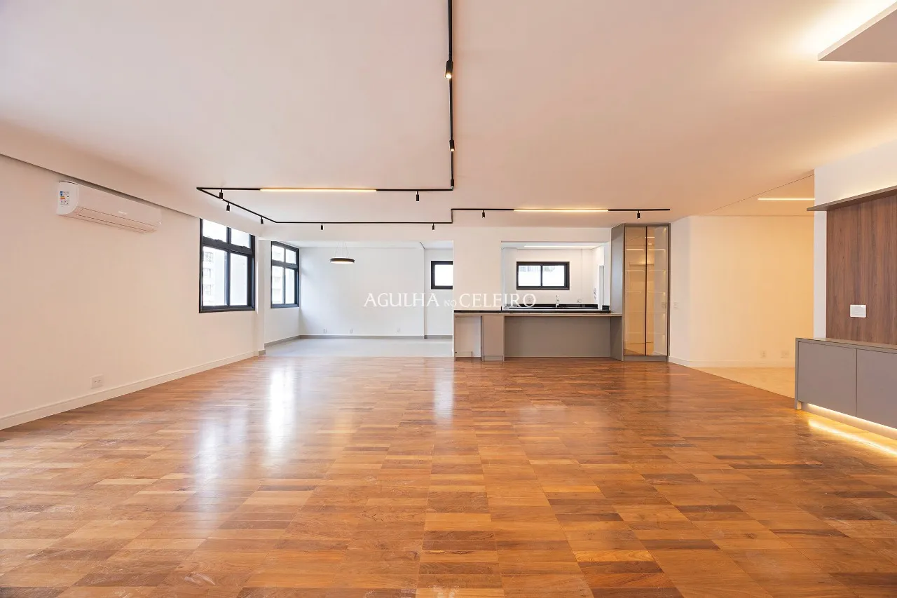 Elegância, conforto e uma planta que se adapta ao seu estilo de vida. – 22815