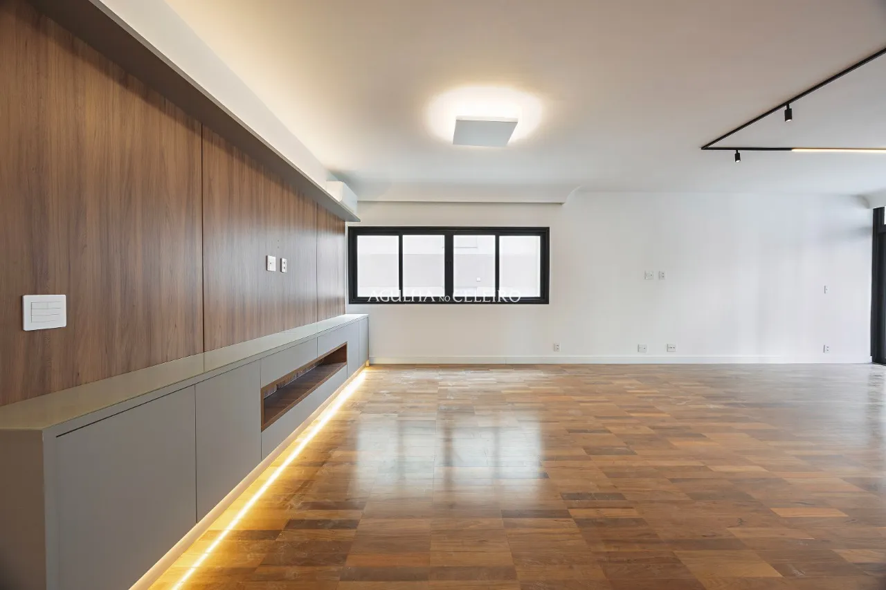 Elegância, conforto e uma planta que se adapta ao seu estilo de vida. – 22815