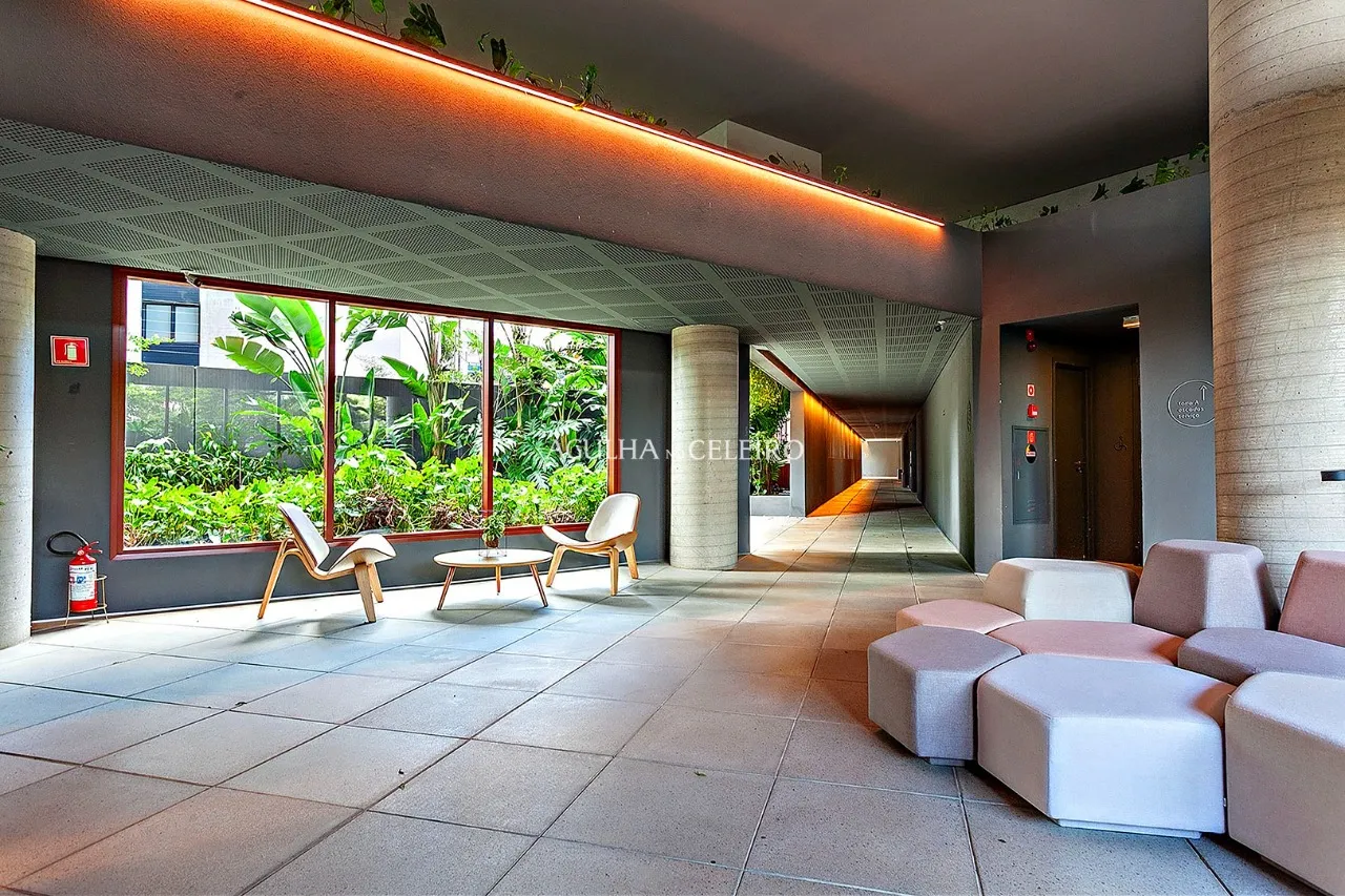 Apartamento elegante com vista aberta e projeto de Fernanda Dabbur na Vila Madalena. – 22840