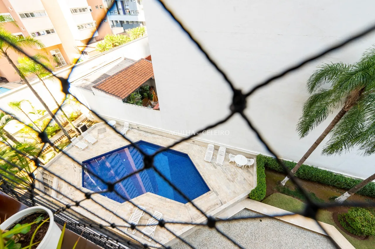 Venda/Pinheiros : Amplo e iluminado. – AP4705