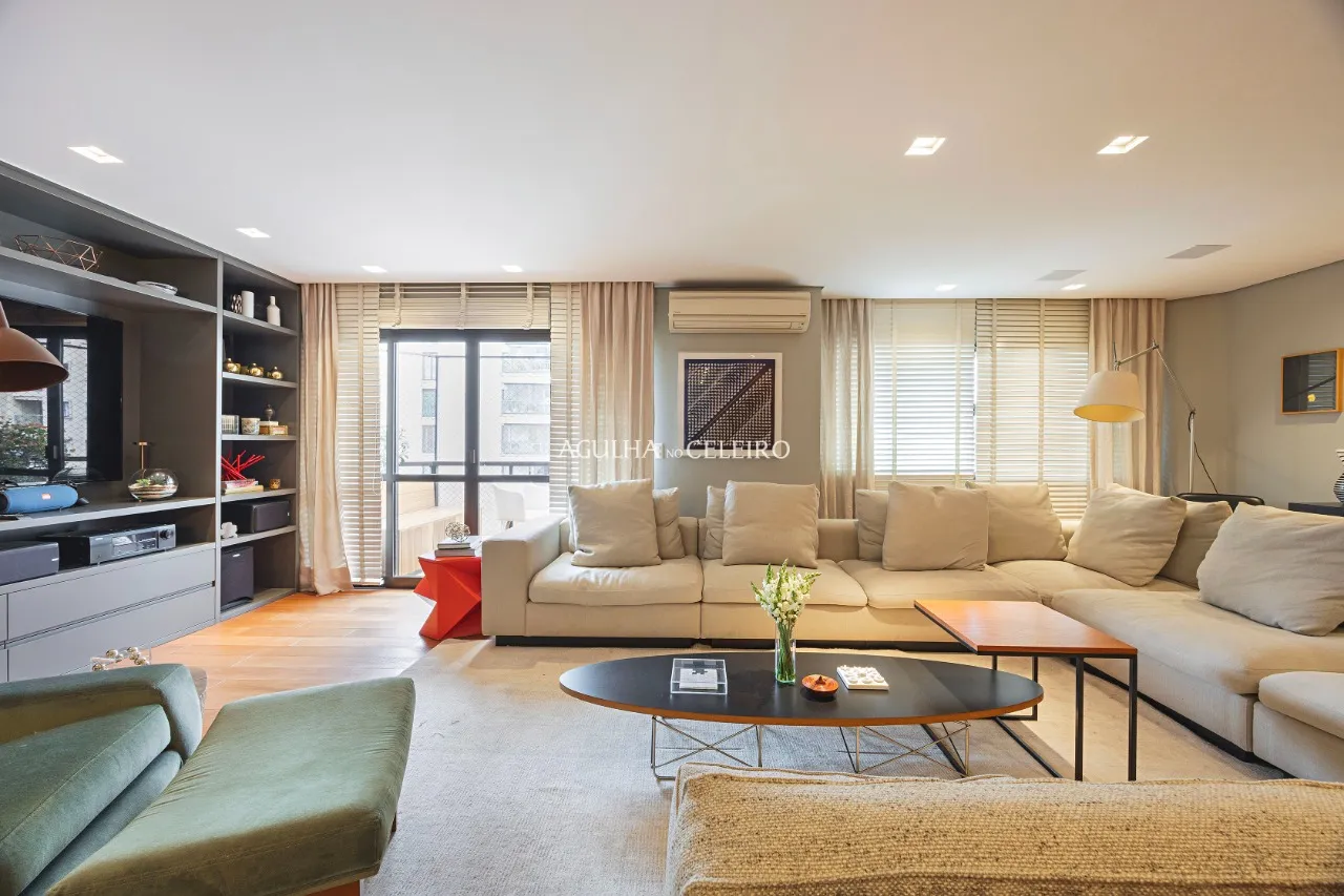 Apartamento com reforma elegante à venda no Itaim Bibi – AP5025