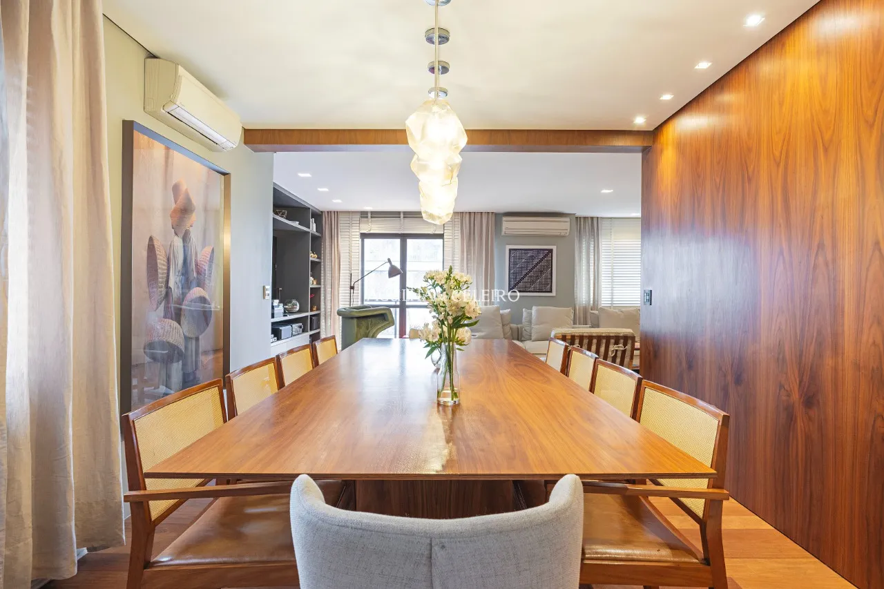 Apartamento com reforma elegante à venda no Itaim Bibi – AP5025