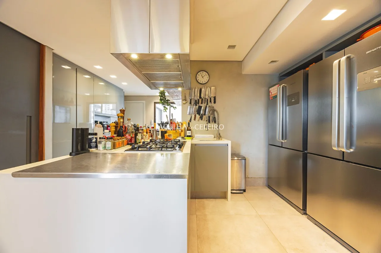 Apartamento com reforma elegante à venda no Itaim Bibi – AP5025