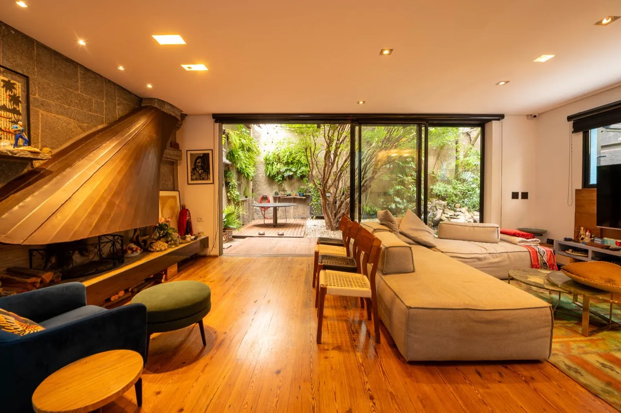 Casa de vila maravilhosa com atmosfera única no Jardim América. – VL0004