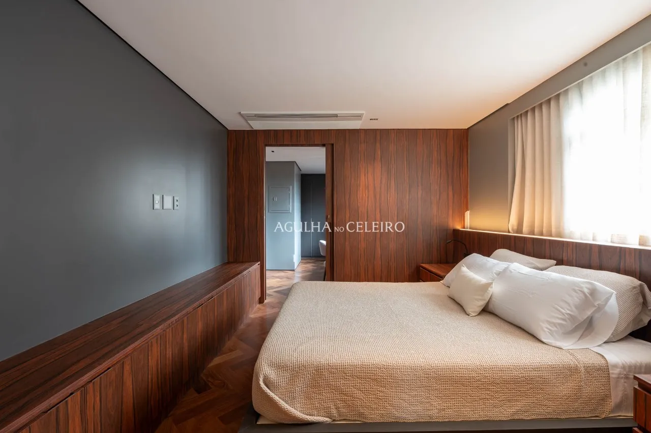 Cobertura maravilhosa, mobiliada com piscina à venda no Itaim Bibi – 14642