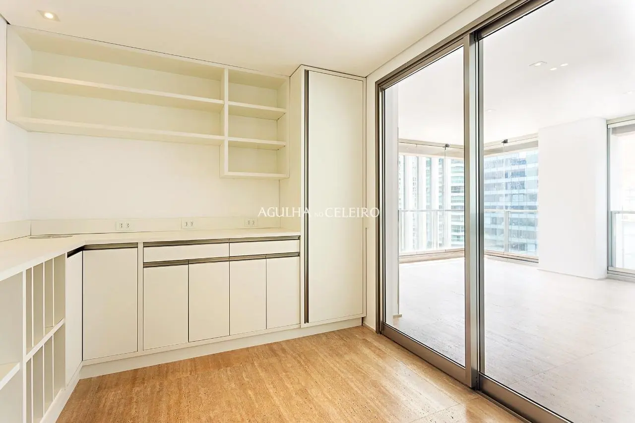 Apartamento amplo para locação no Itaim Bibi – 15006