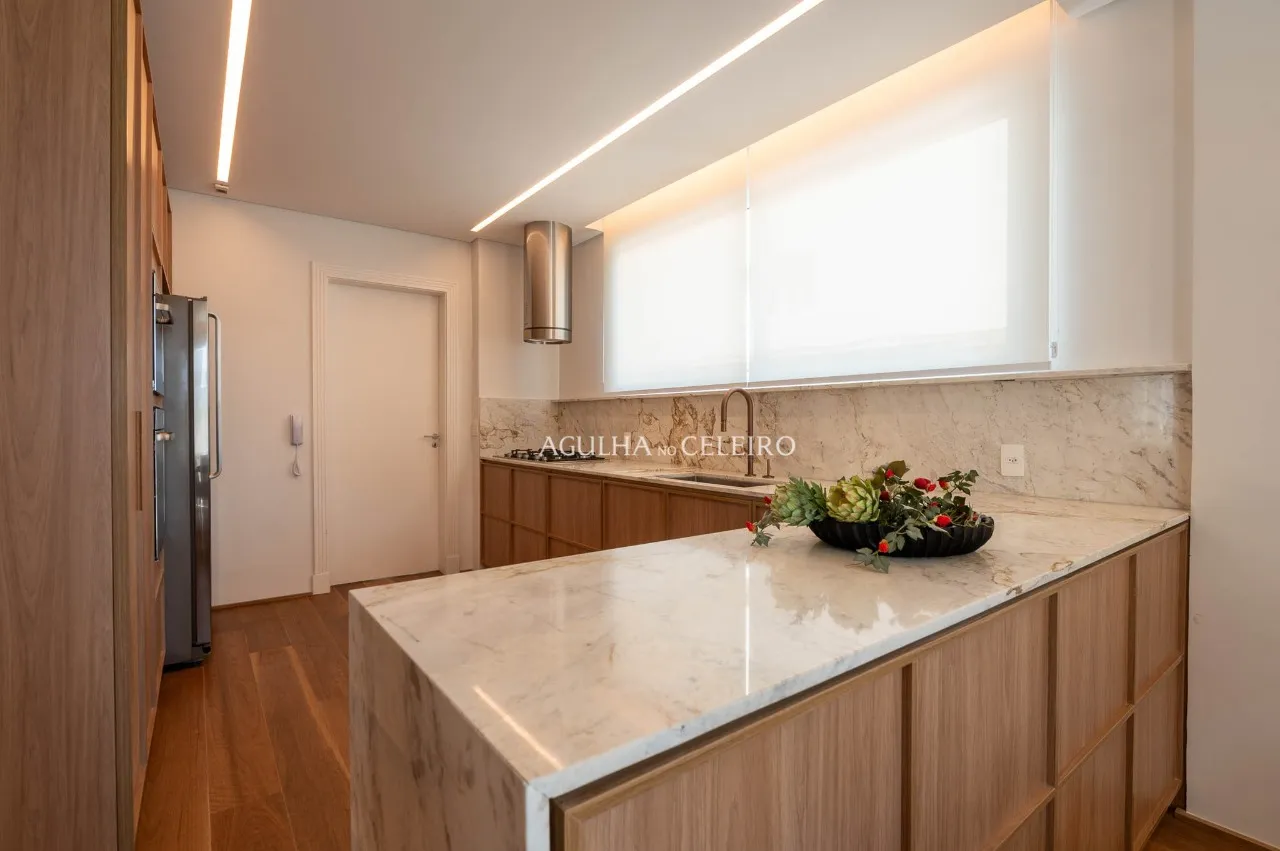 Apartamento com muita luz natural à venda no Jardim América – 17189