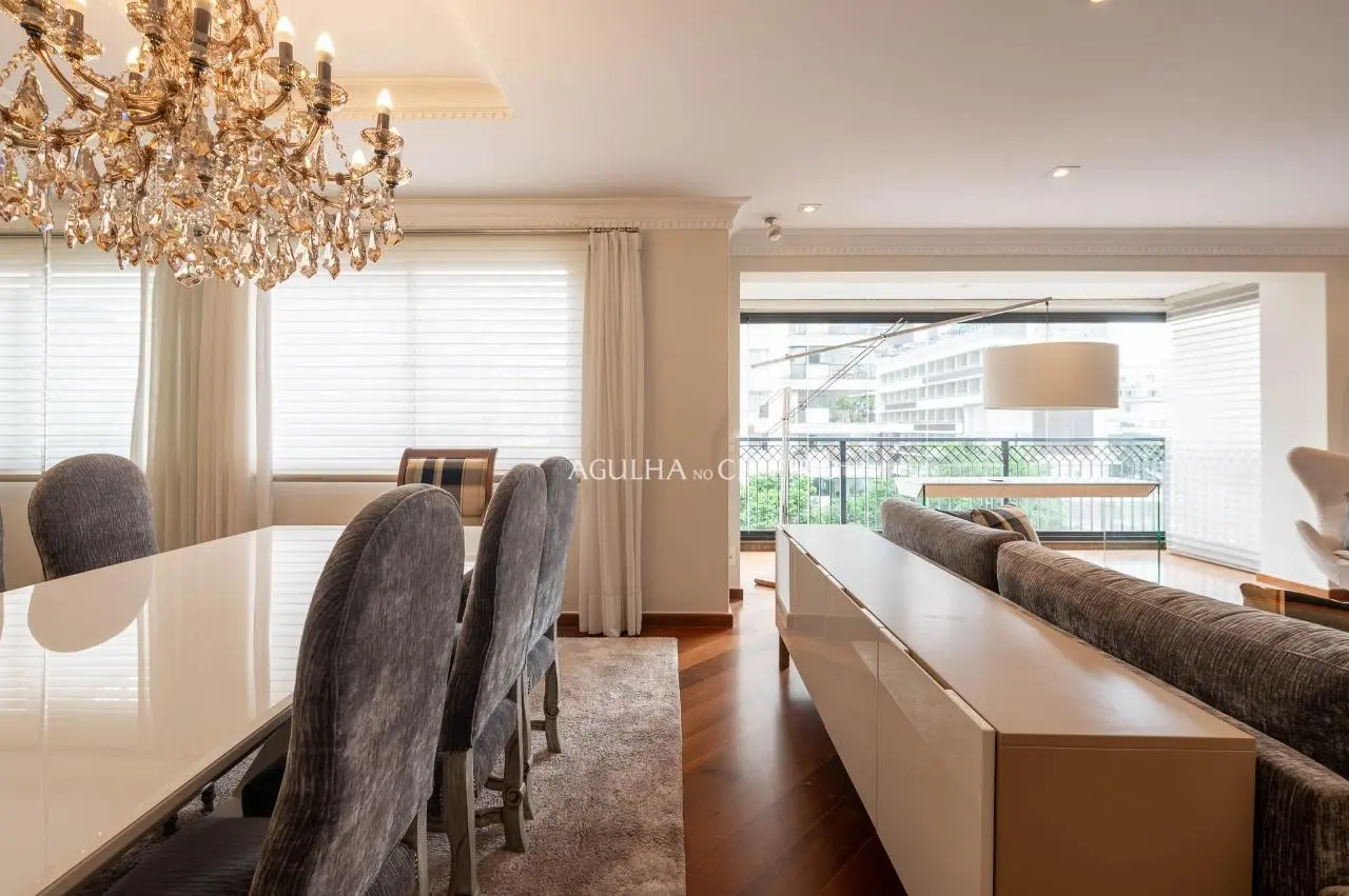 3 Suítes na Parte Nobre de Pinheiros: Mobiliado, Hall Privativo e Lazer Completo – 21517