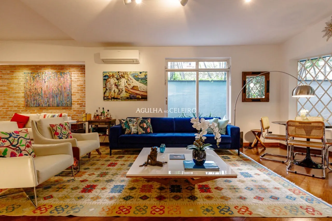 Casa charmosa no Jardim Europa, na melhor localização do bairro. – 22180