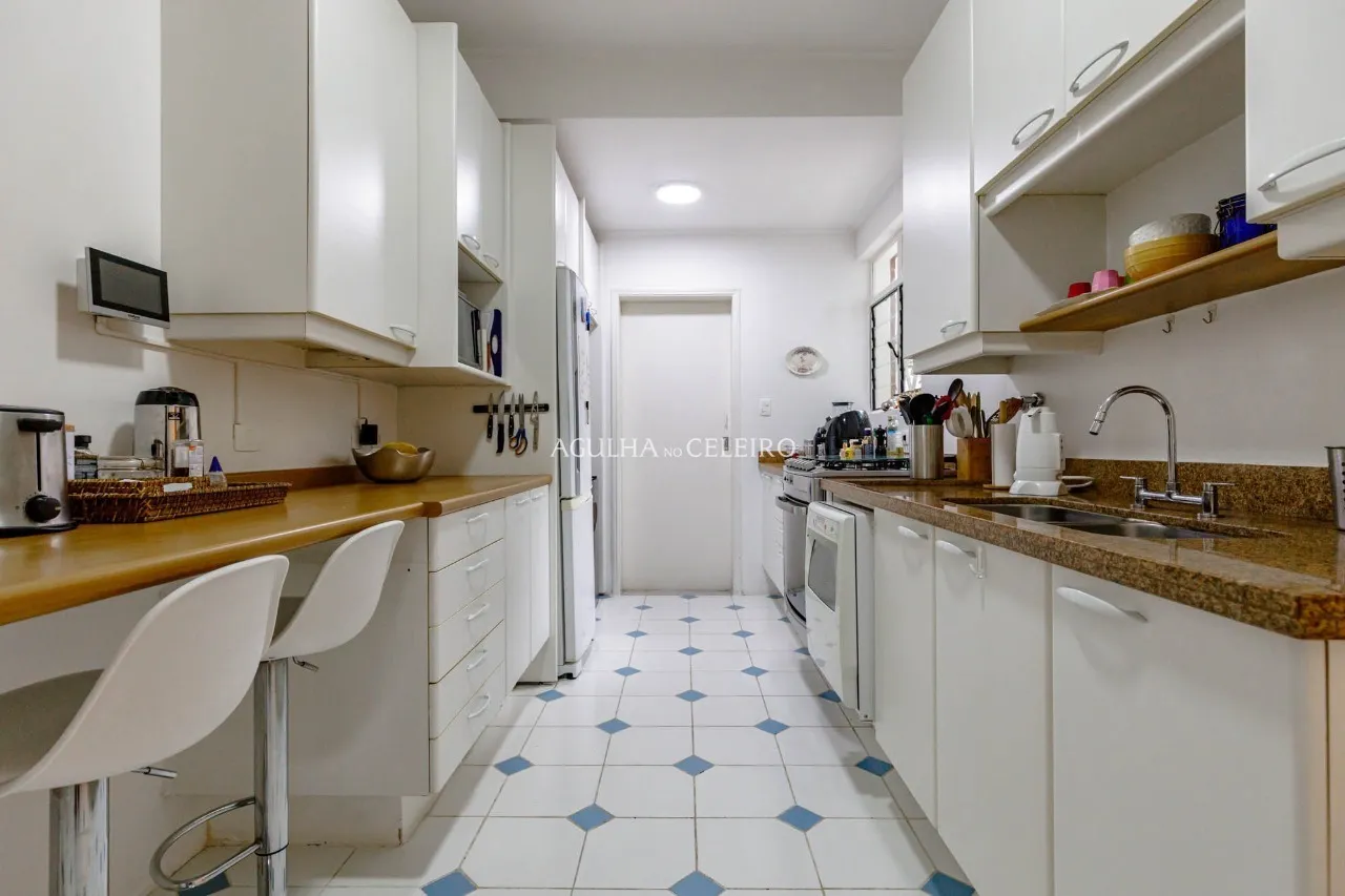 Casa charmosa no Jardim Europa, na melhor localização do bairro. – 22180