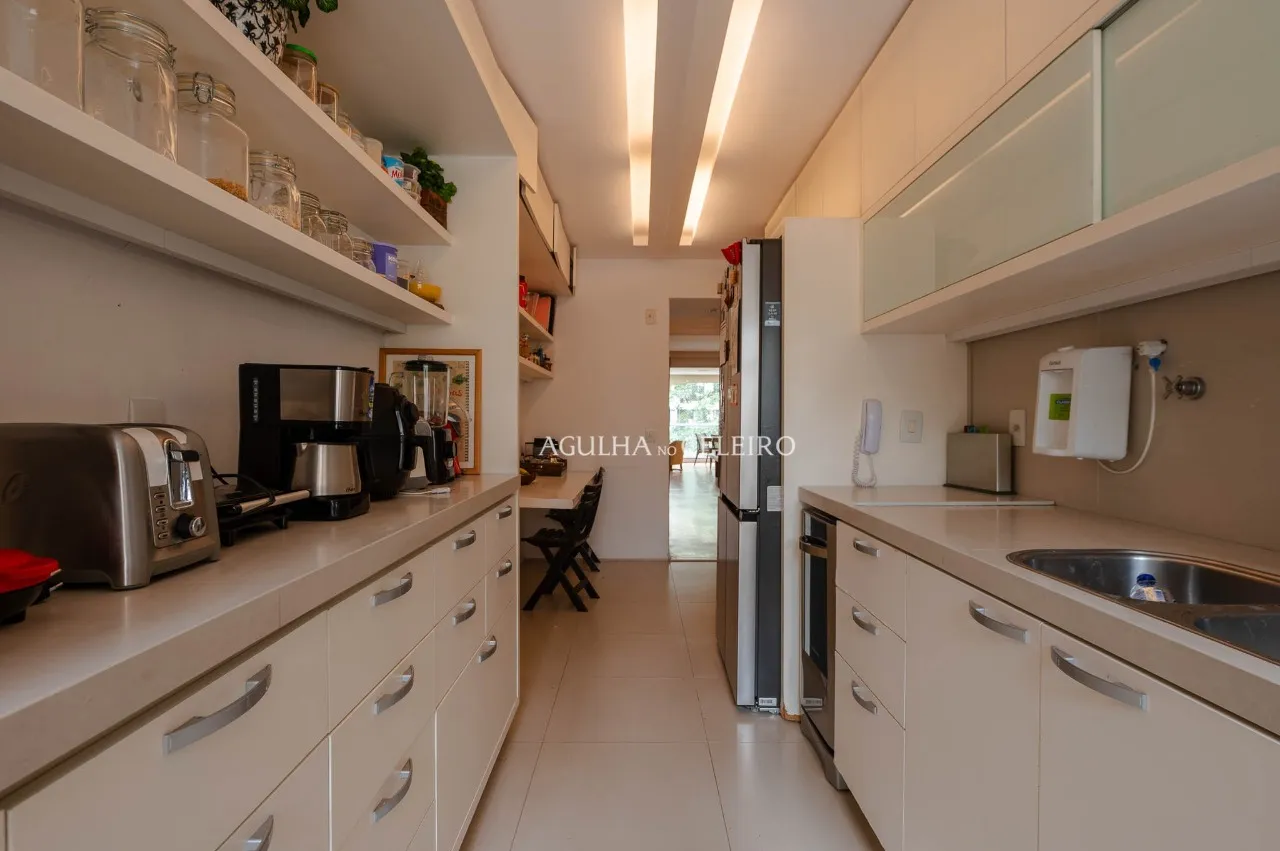 Apartamento com reforma elegante à venda em Pinheiros – 22795