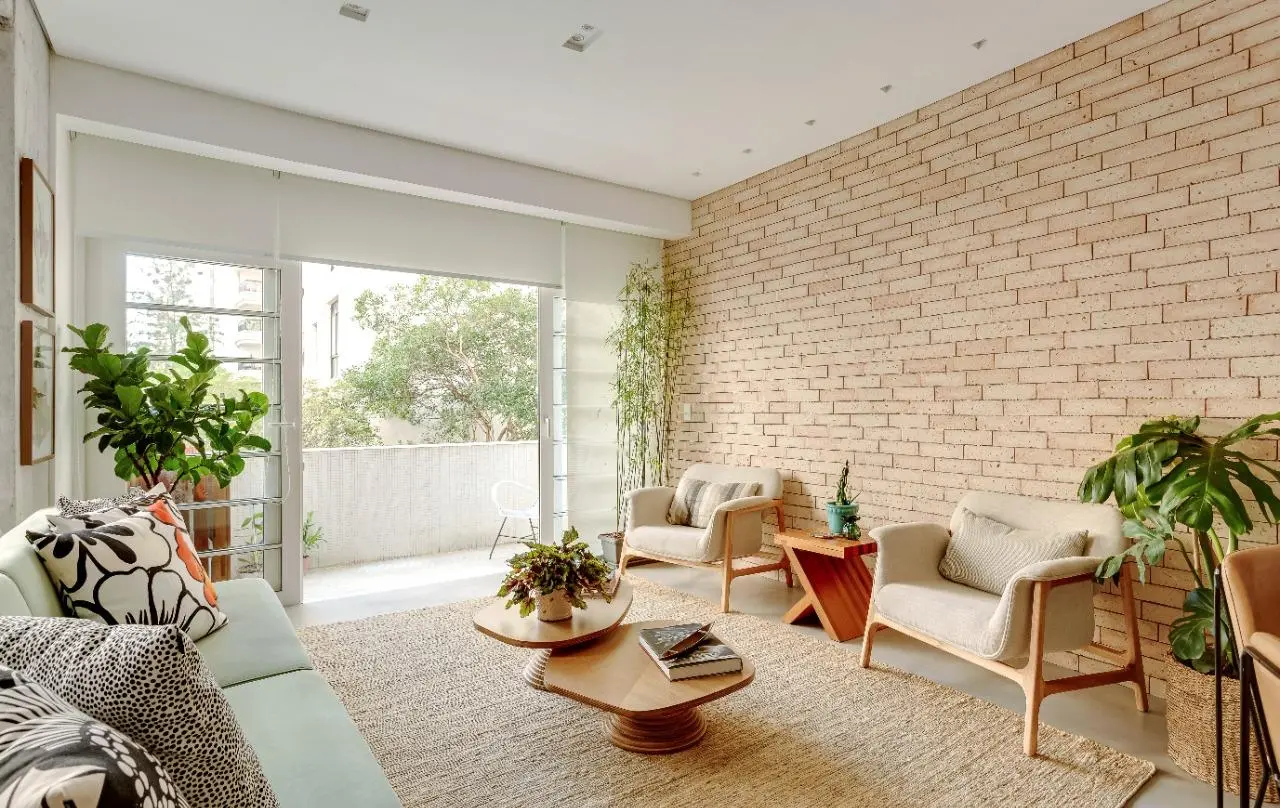 Apartamento com jeito de casa, janelão e varanda para receber os amigos e viver bem em Pinheiros. – 22893