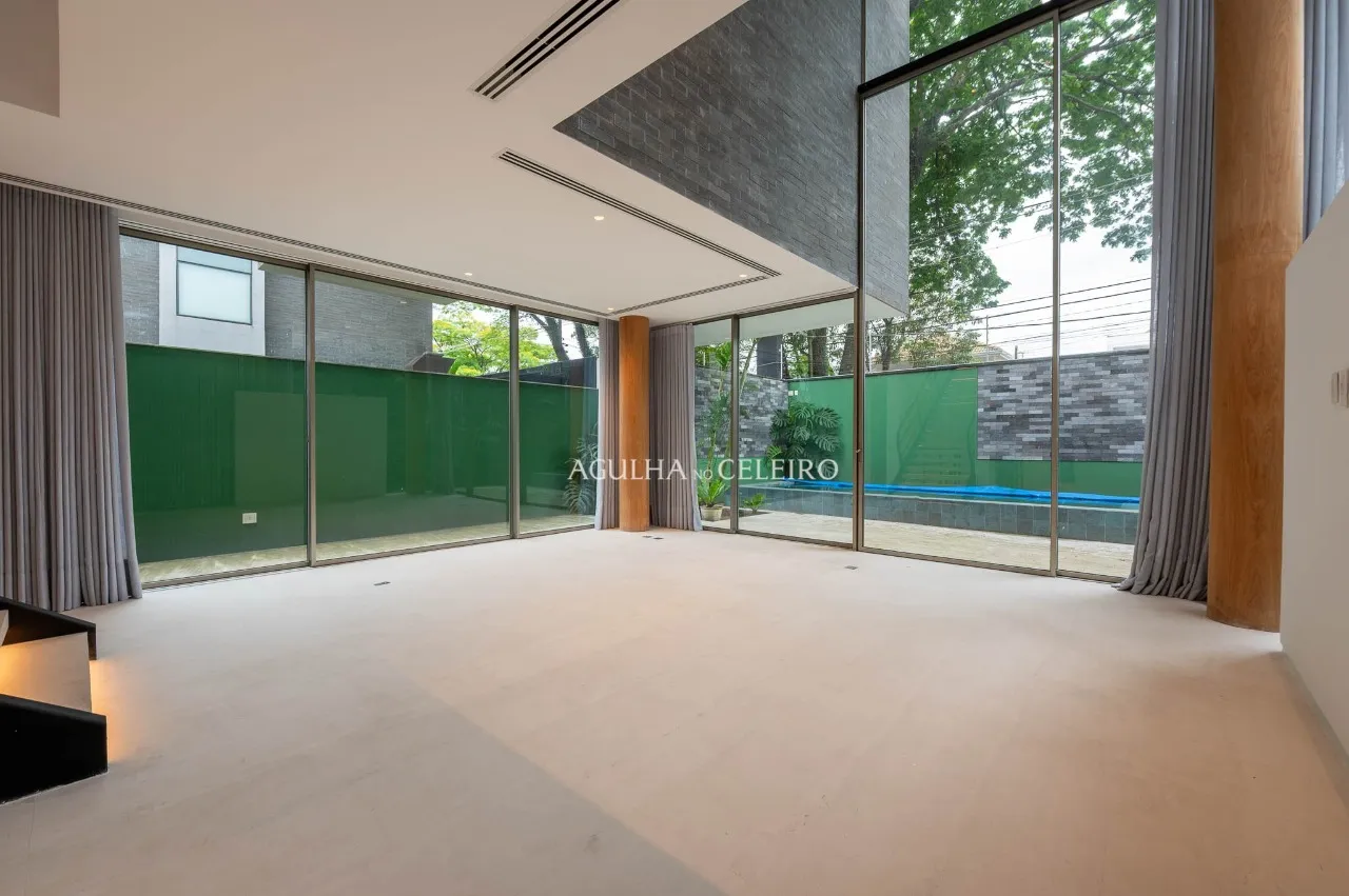 Casa à venda em condomínio em Moema. – 22896