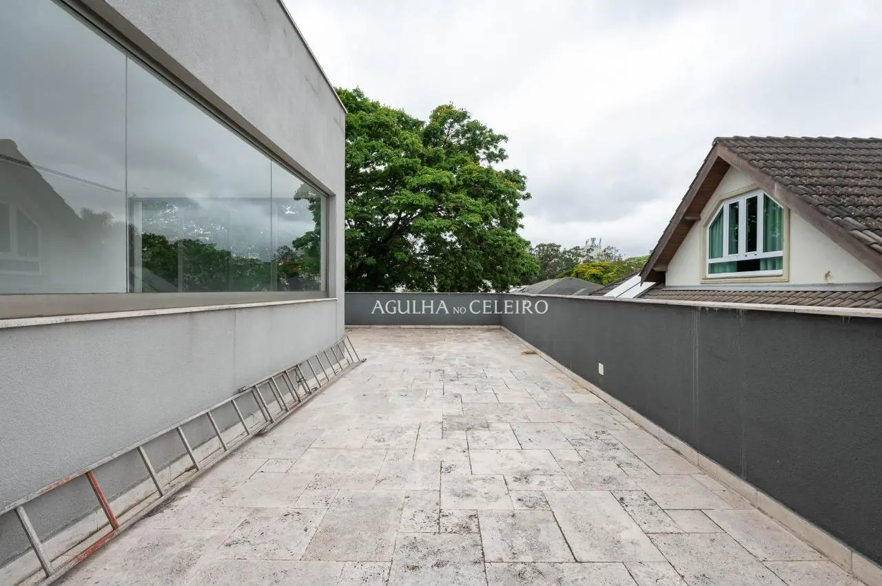 Casa à venda em condomínio em Moema. – 22896