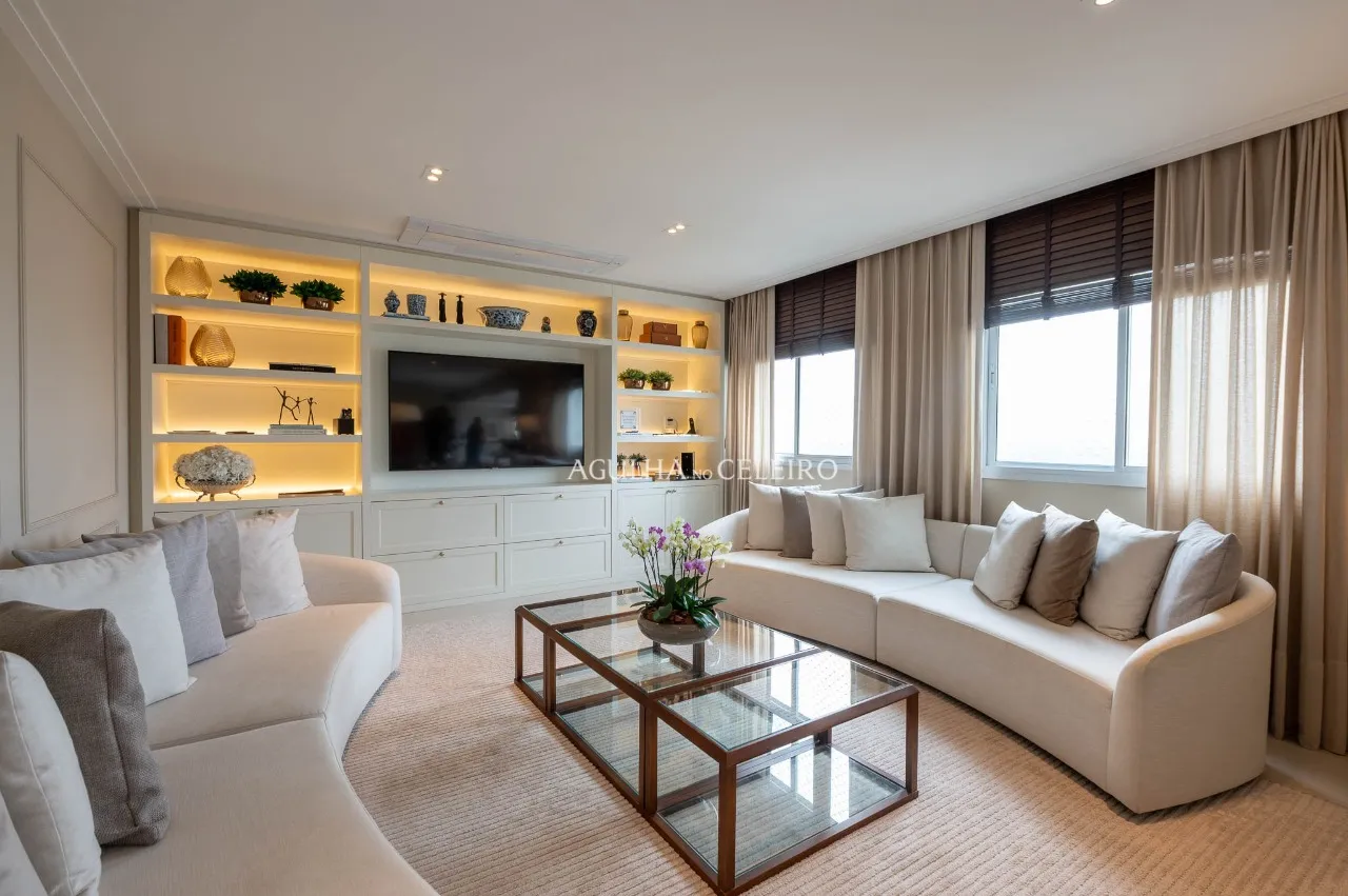 Apartamento reformado com vista livre no Campo Belo – 22899
