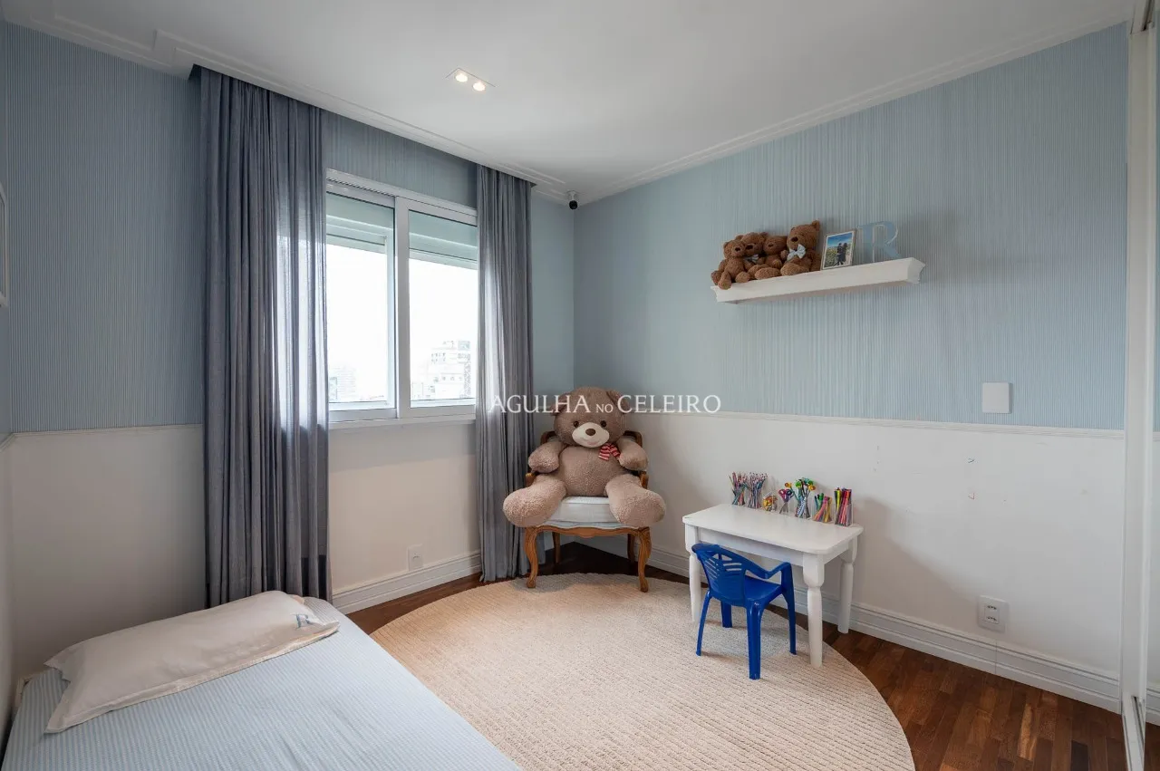 Apartamento reformado com vista livre no Campo Belo – 22899