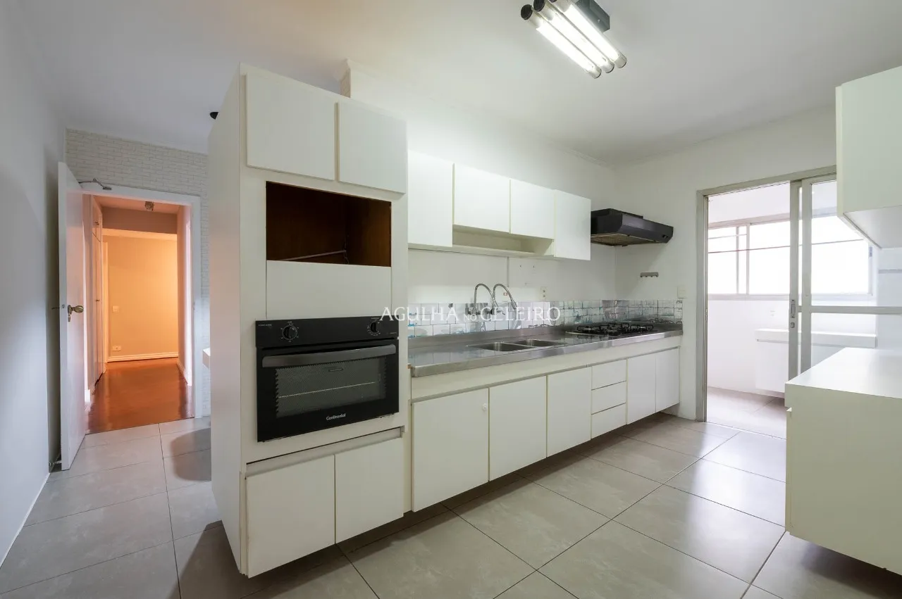 Execelente apartamento em prédio recuado no Jardim Paulista – 22918