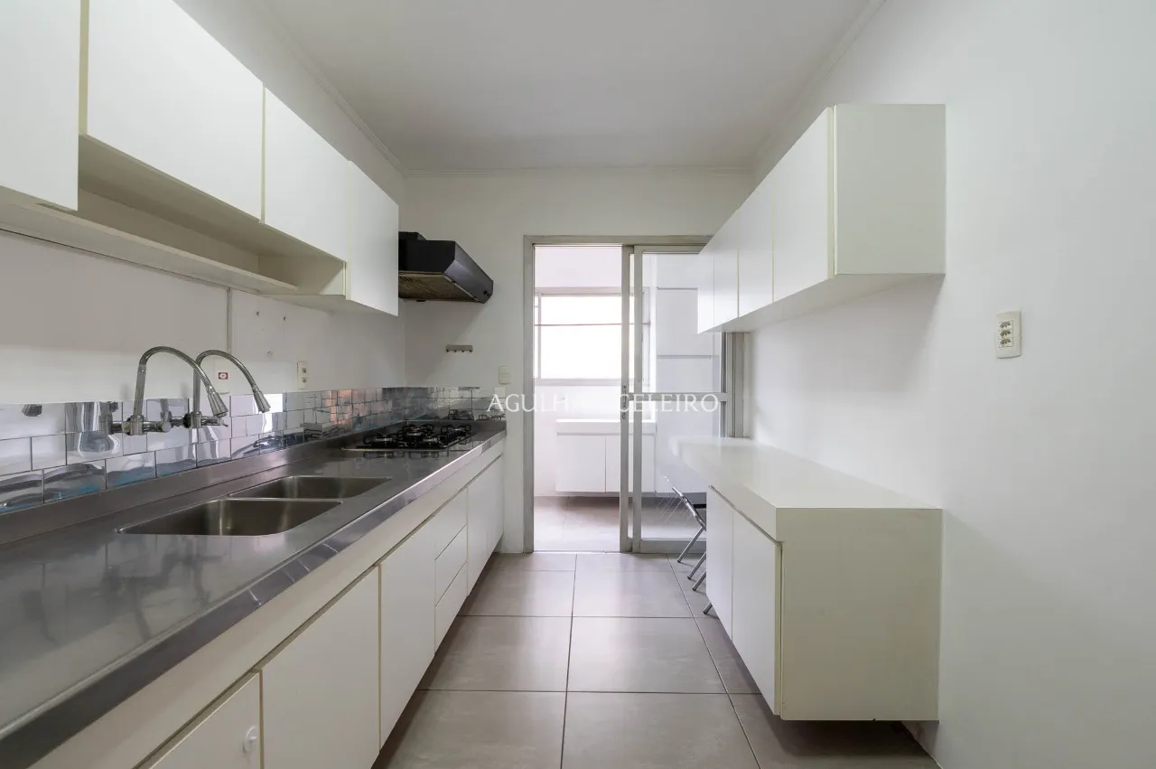 Execelente apartamento em prédio recuado no Jardim Paulista – 22918