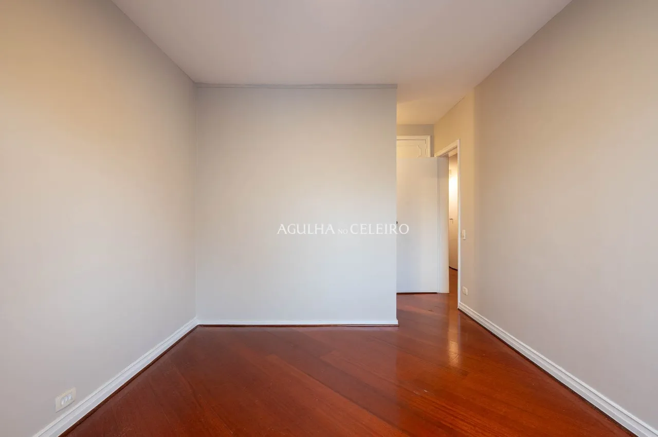 Execelente apartamento em prédio recuado no Jardim Paulista – 22918