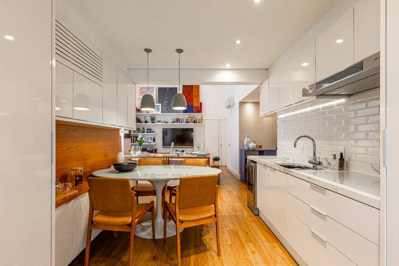 Lindo apartamento em prédio cobiçado na Vila Nova Conceição. – 22941
