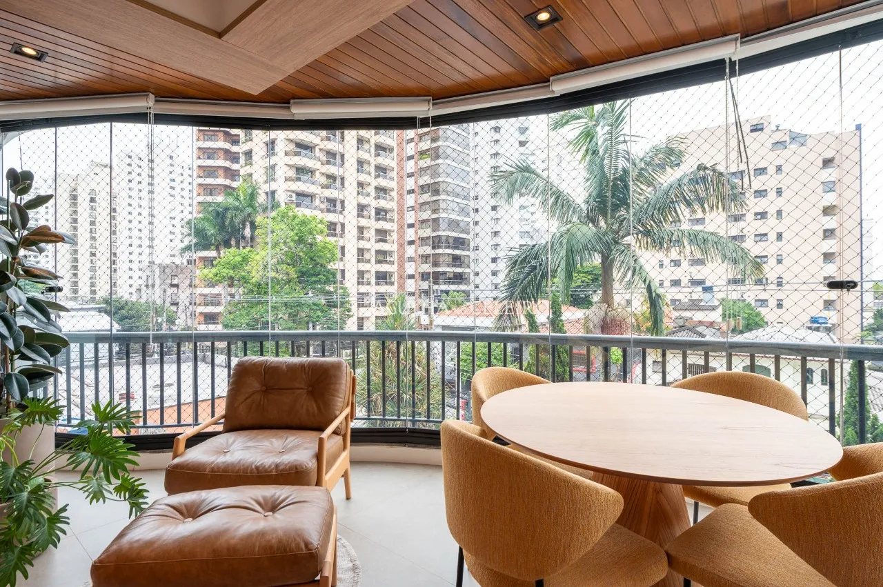 Apartamento recém-reformado com ambientes amplos e muita luz natural no Brooklin – 22951