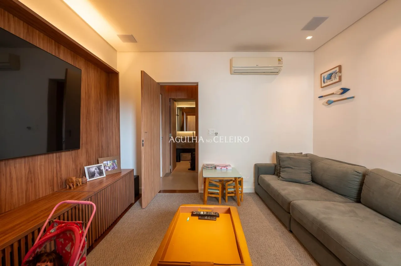 Apartamento recém-reformado com ambientes amplos e muita luz natural no Brooklin – 22951