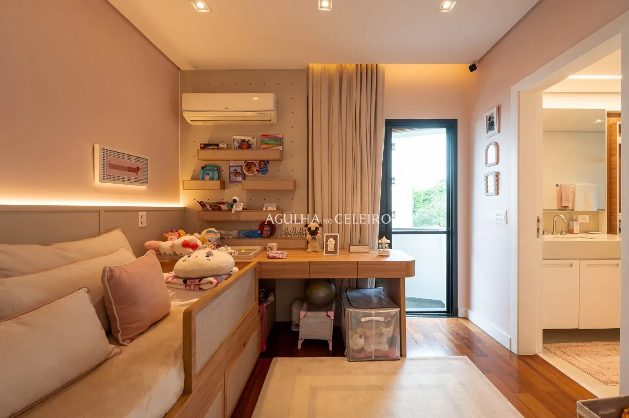 Apartamento recém-reformado com ambientes amplos e muita luz natural no Brooklin – 22951