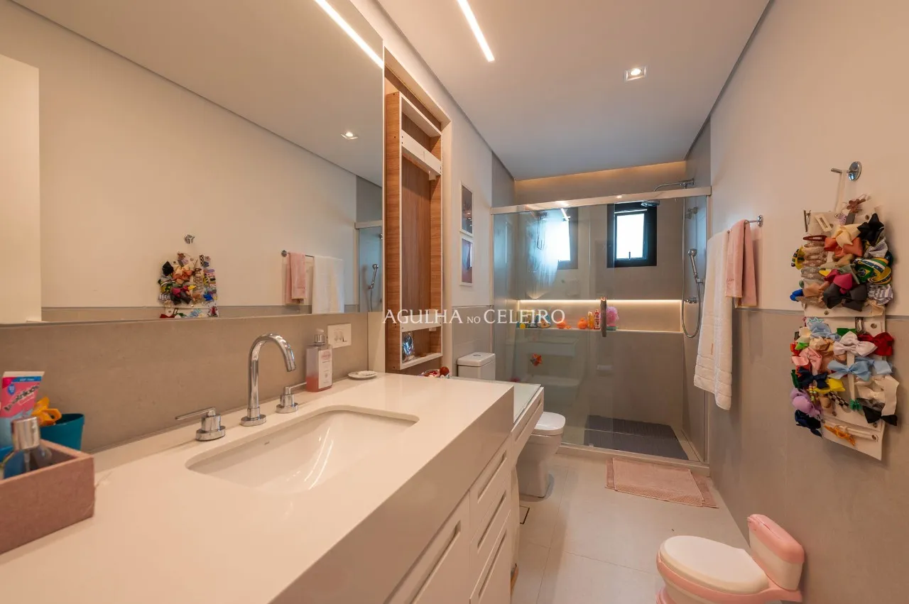 Apartamento recém-reformado com ambientes amplos e muita luz natural no Brooklin – 22951