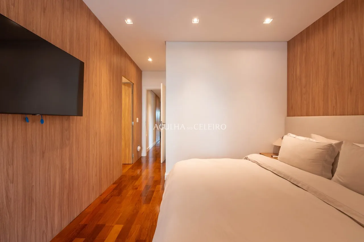 Apartamento recém-reformado com ambientes amplos e muita luz natural no Brooklin – 22951