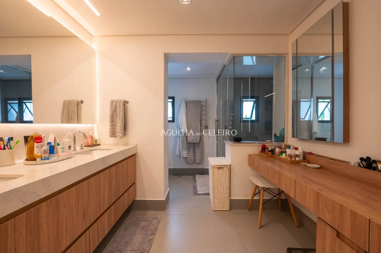 Apartamento recém-reformado com ambientes amplos e muita luz natural no Brooklin – 22951