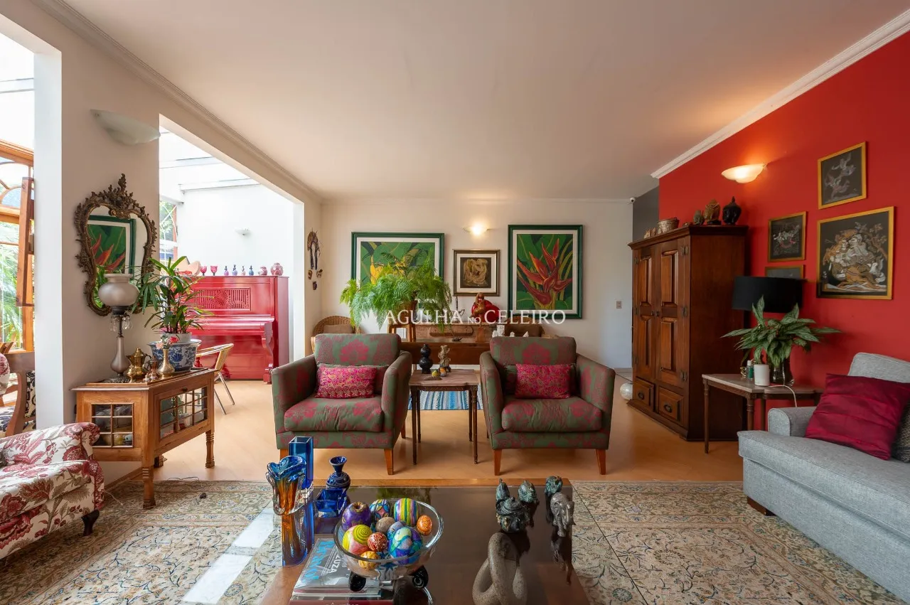 Casa com ambientes integrados e jardim em rua fechada em Pinheiros – 22970
