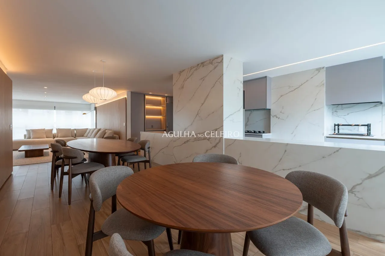 Apartamento impecável, totalmente reformado, mobiliado e equipado, pronto para morar. – 22985