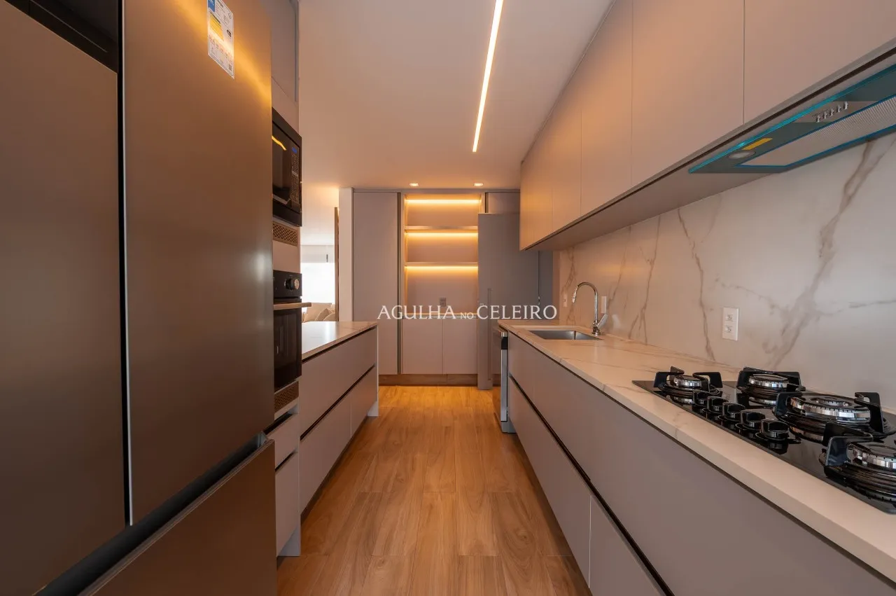 Apartamento impecável, totalmente reformado, mobiliado e equipado, pronto para morar. – 22985