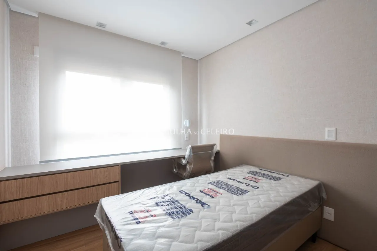 Apartamento impecável, totalmente reformado, mobiliado e equipado, pronto para morar. – 22985