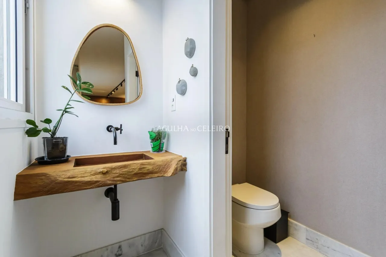 Apartamento reformado com vista livre e planta excepcional. – AP4553