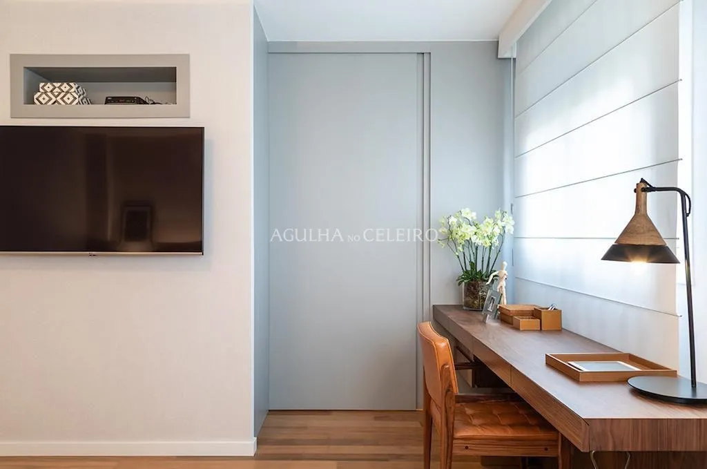 Apartamento reformado com vista livre e planta excepcional. – AP4553