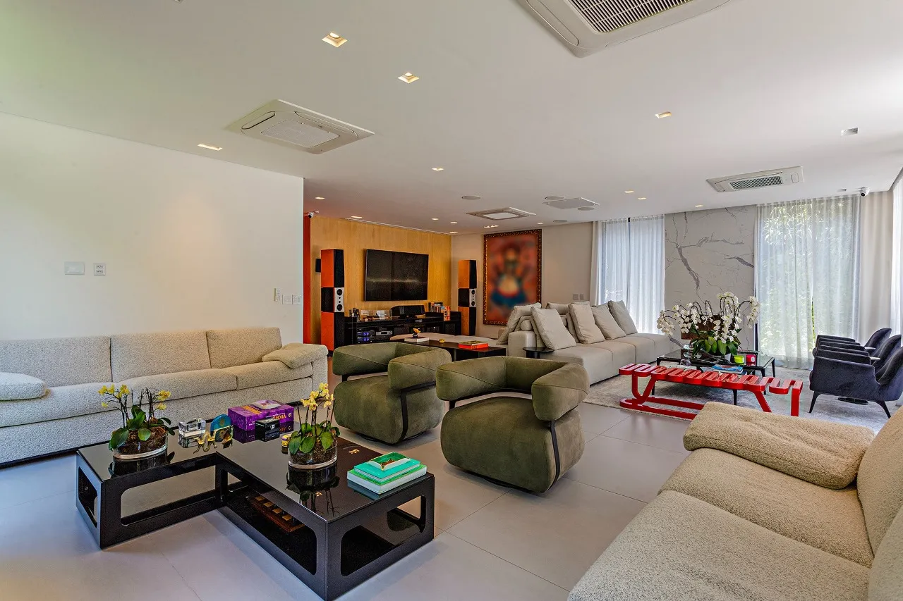 Casa contemporânea com lazer completo próximo ao Parque Ibirapuera – CA0974