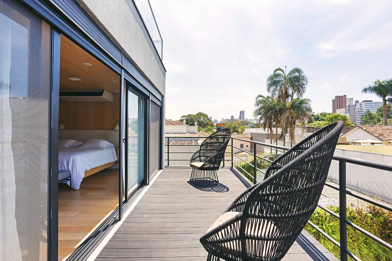 Casa contemporânea com lazer completo próximo ao Parque Ibirapuera – CA0974